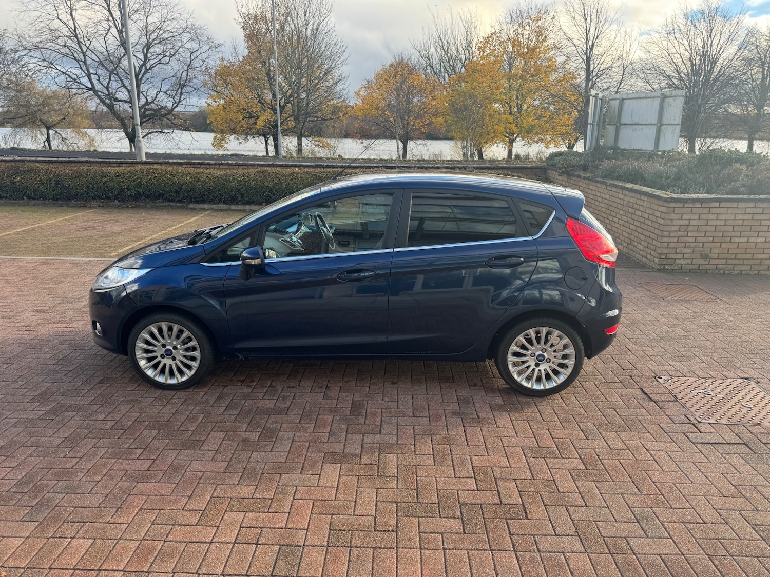 Used Ford Fiesta 2012 for sale - 76518520: Photo 9