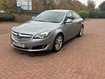 Vauxhall - Insignia