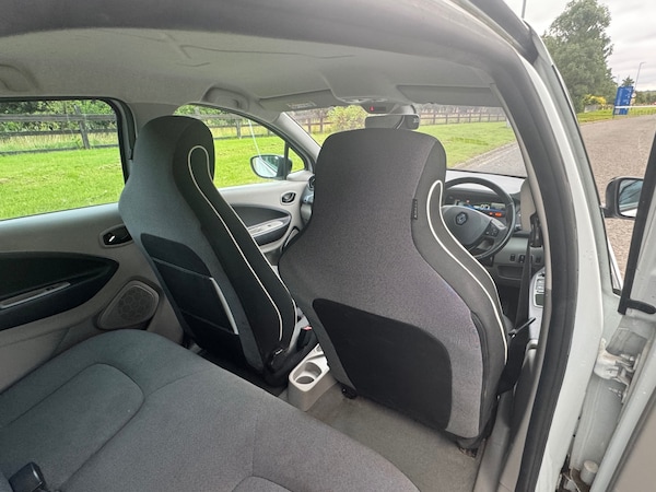 Used Renault Zoe 2013 for sale - 75633151: Photo 5