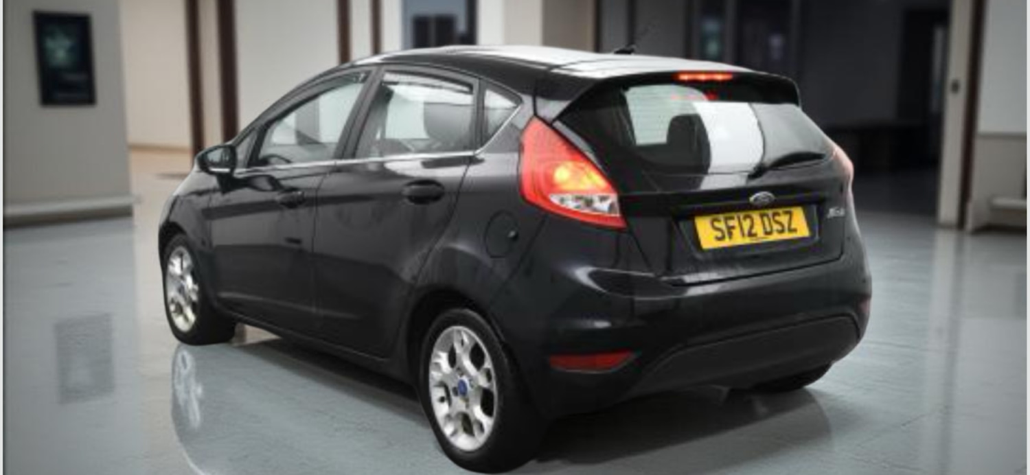 Used Ford Fiesta 2012 for sale - 76157749: Photo 2