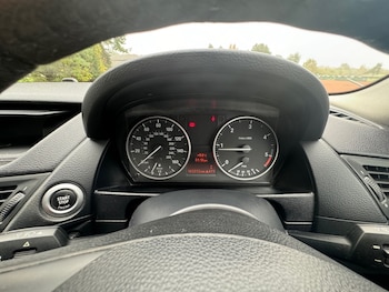 Used BMW X1 2011 for sale - 76253762: Photo