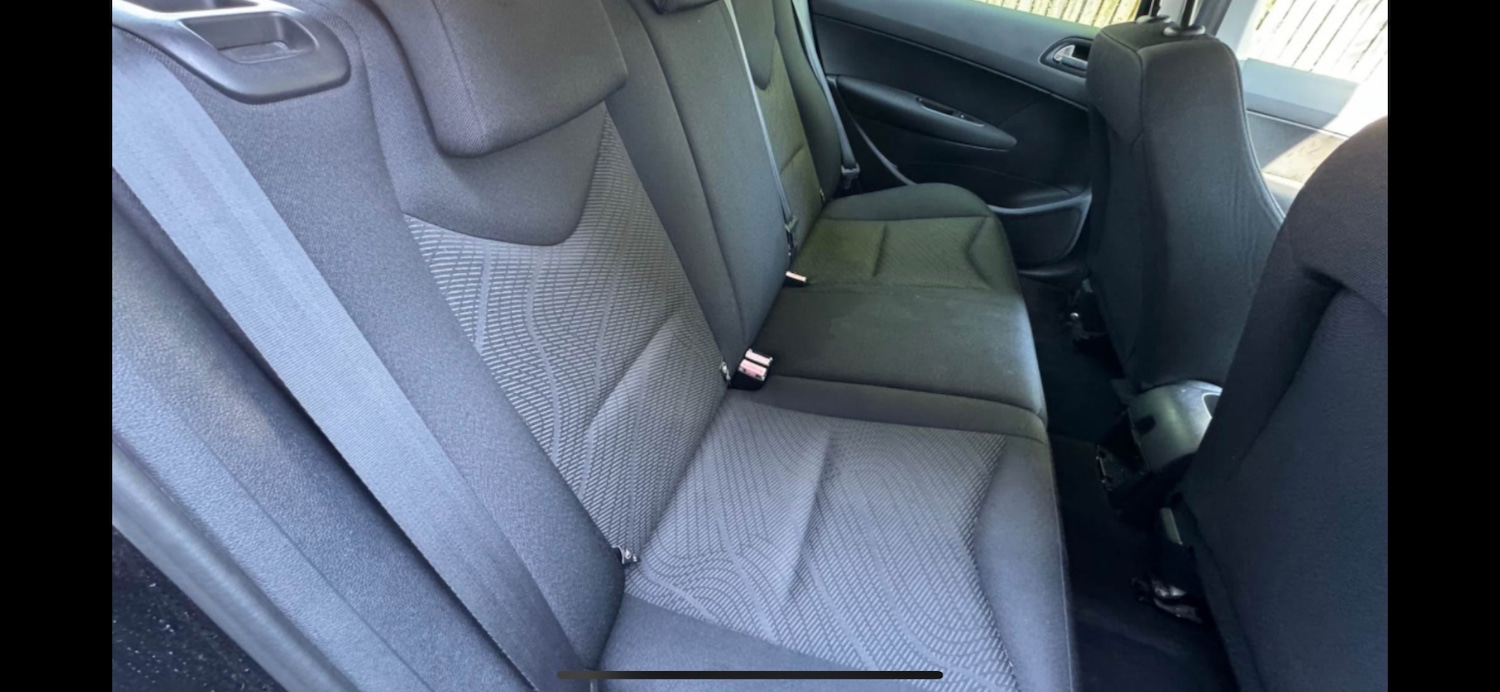 Used Peugeot 308 2009 for sale - 76158075: Photo 6