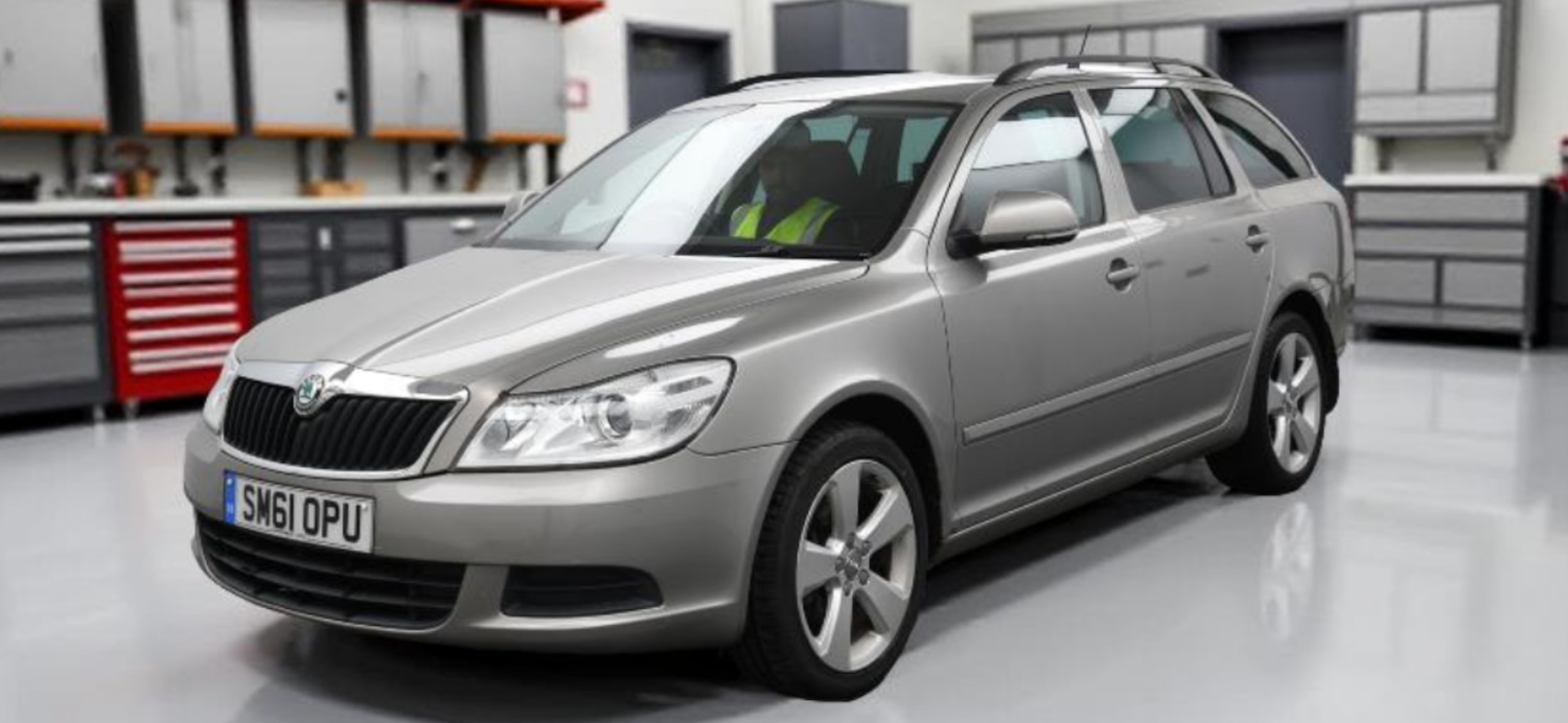 Used Skoda Octavia 2012 for sale - 76602744: Photo 2