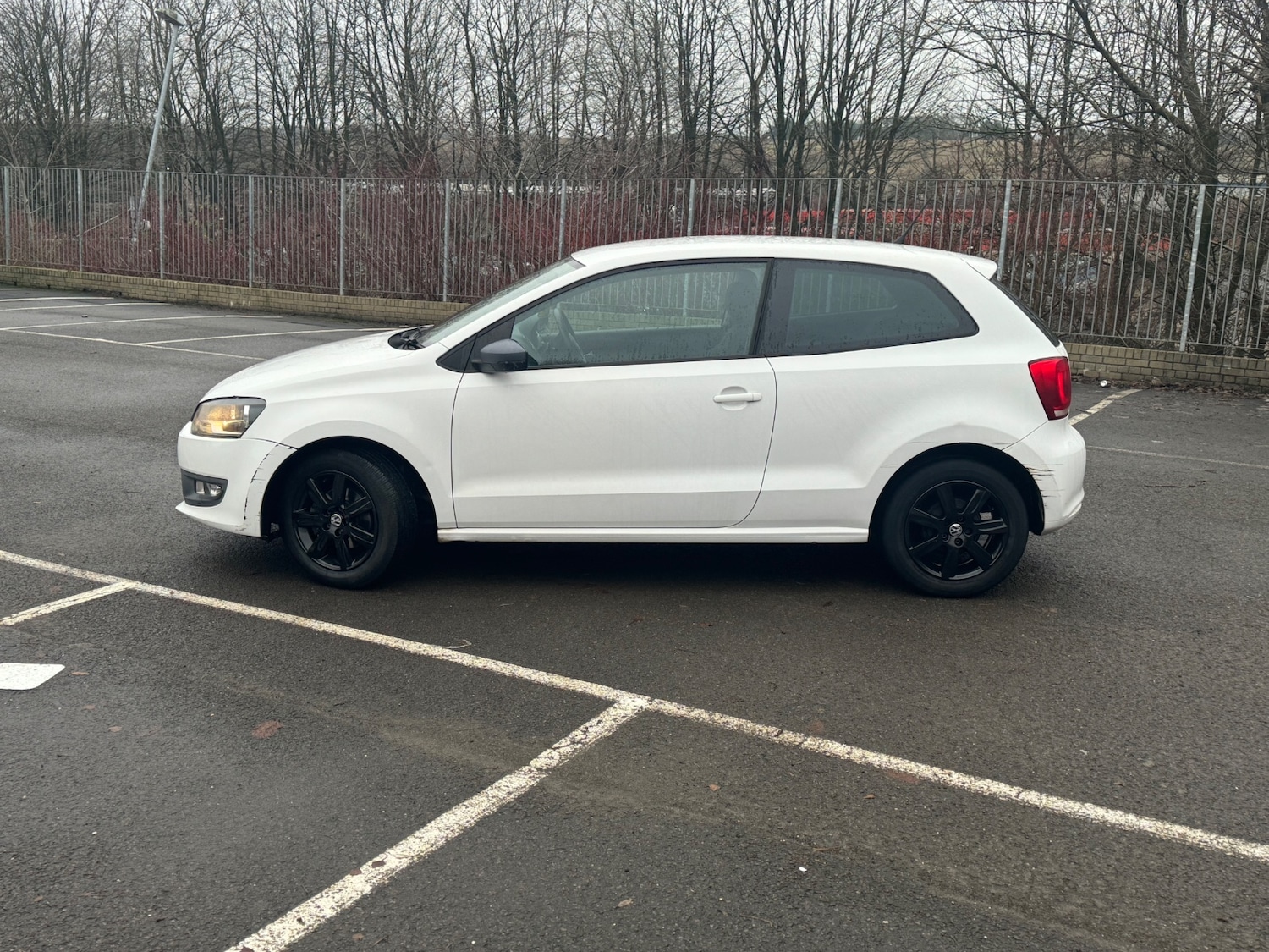 Used Volkswagen Polo 2011 for sale - 77038682: Photo 4