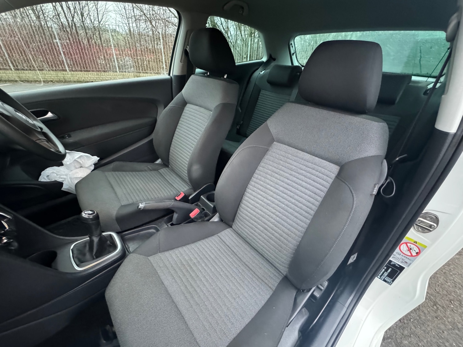 Used Volkswagen Polo 2011 for sale - 77038682: Photo 6