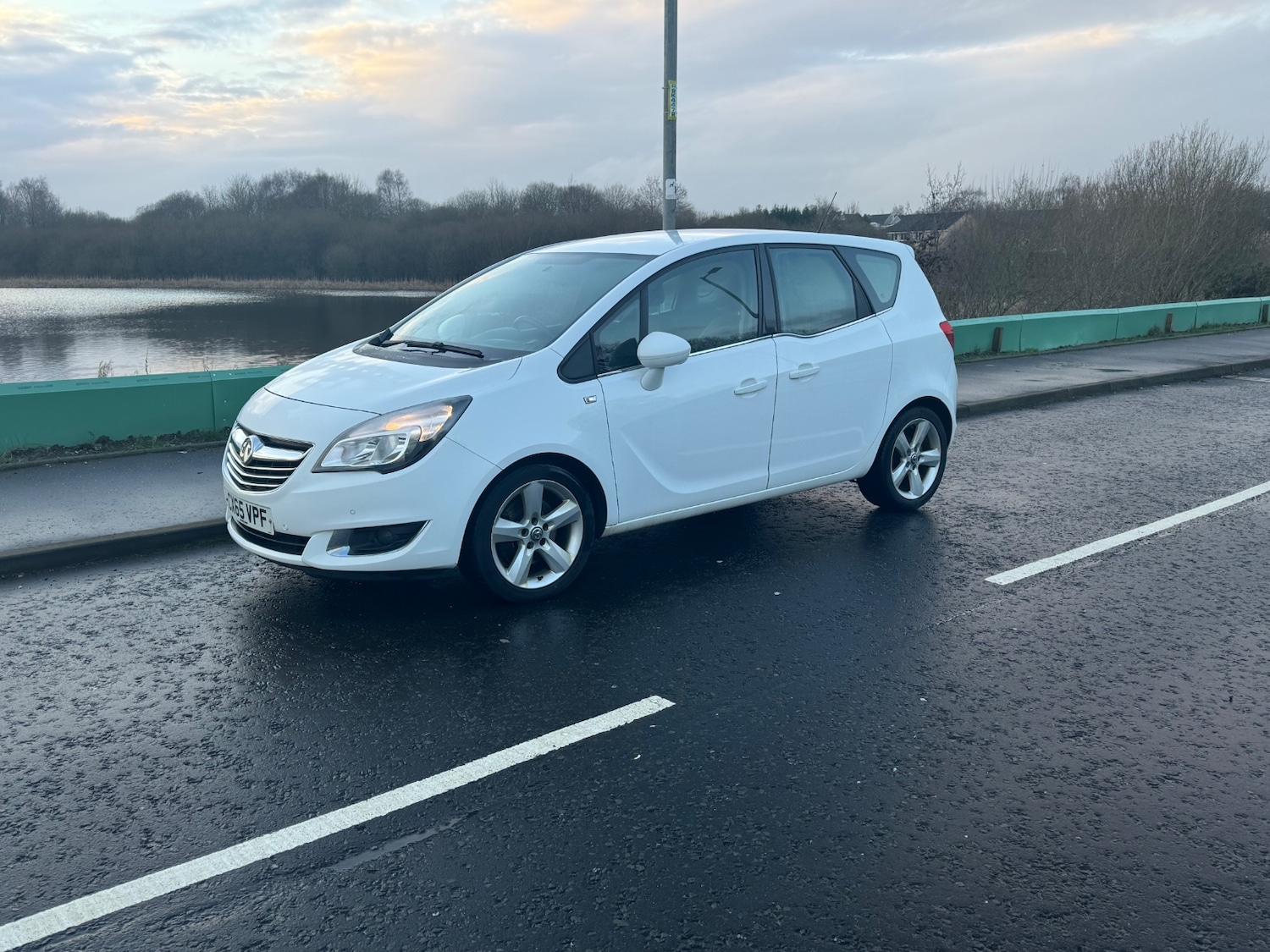 Used Vauxhall Meriva 2015 for sale - 77025234: Photo 2
