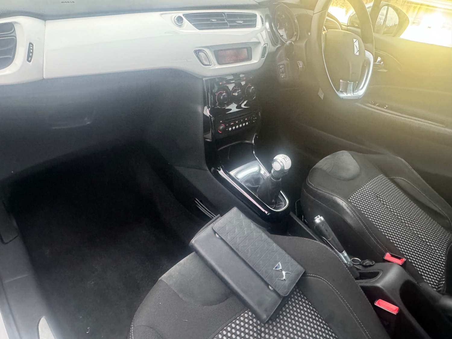 Used Citroen DS3 2011 for sale - 77261828: Photo 10