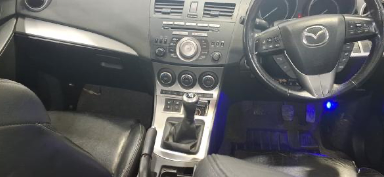 Used Mazda Mazda3 2011 for sale - 77461424: Photo 9