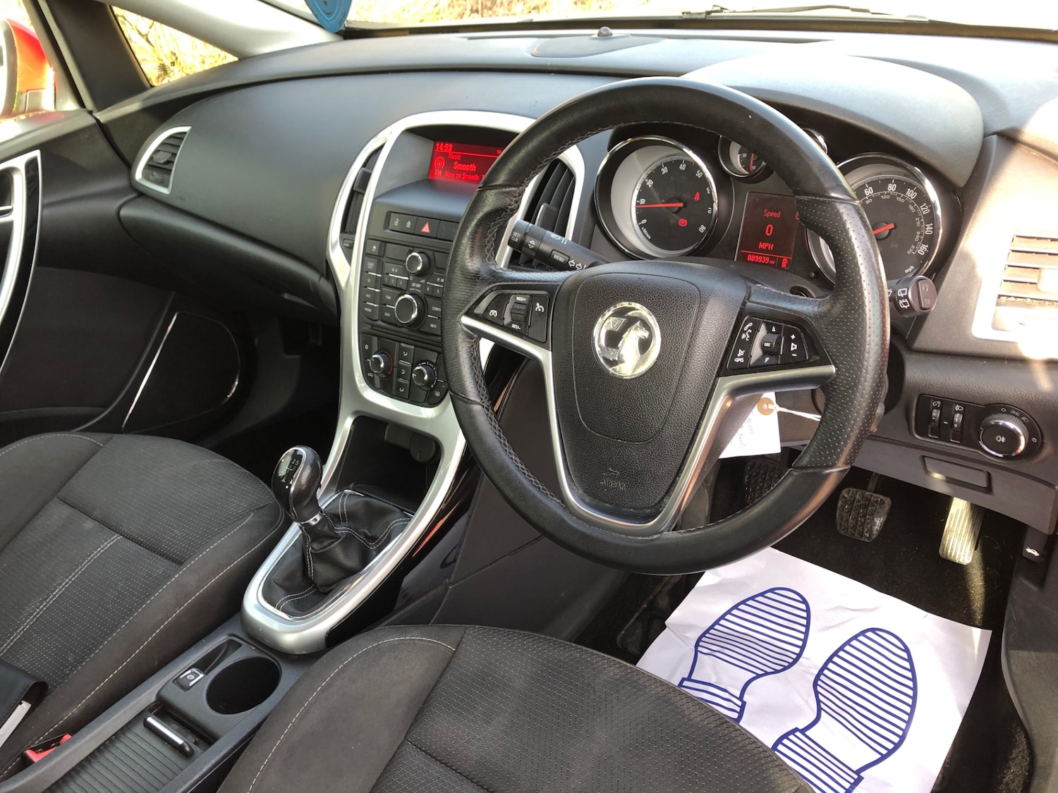 Used Vauxhall Astra 2012 for sale - 77975675: Photo 7