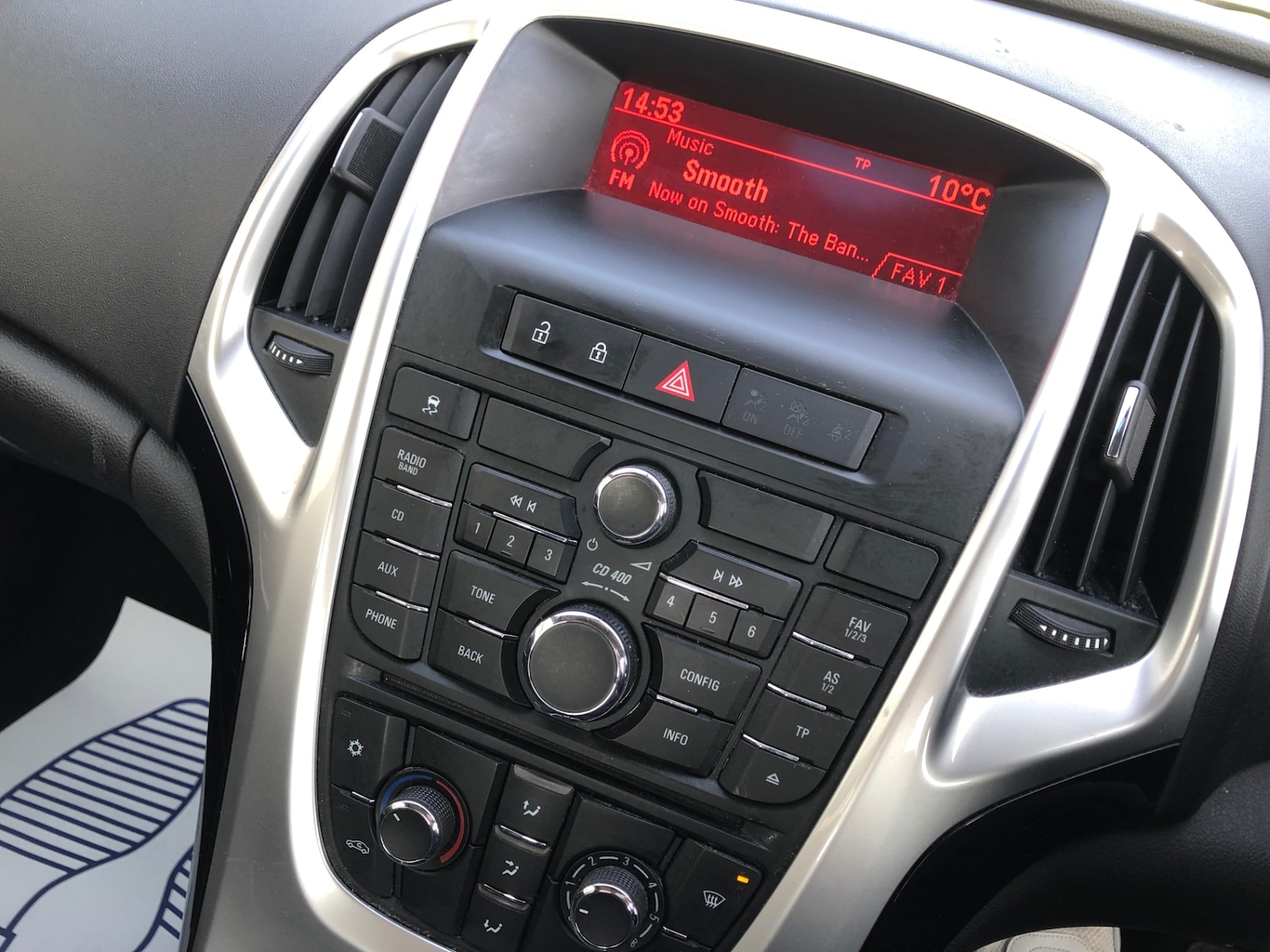 Used Vauxhall Astra 2012 for sale - 77975675: Photo 9