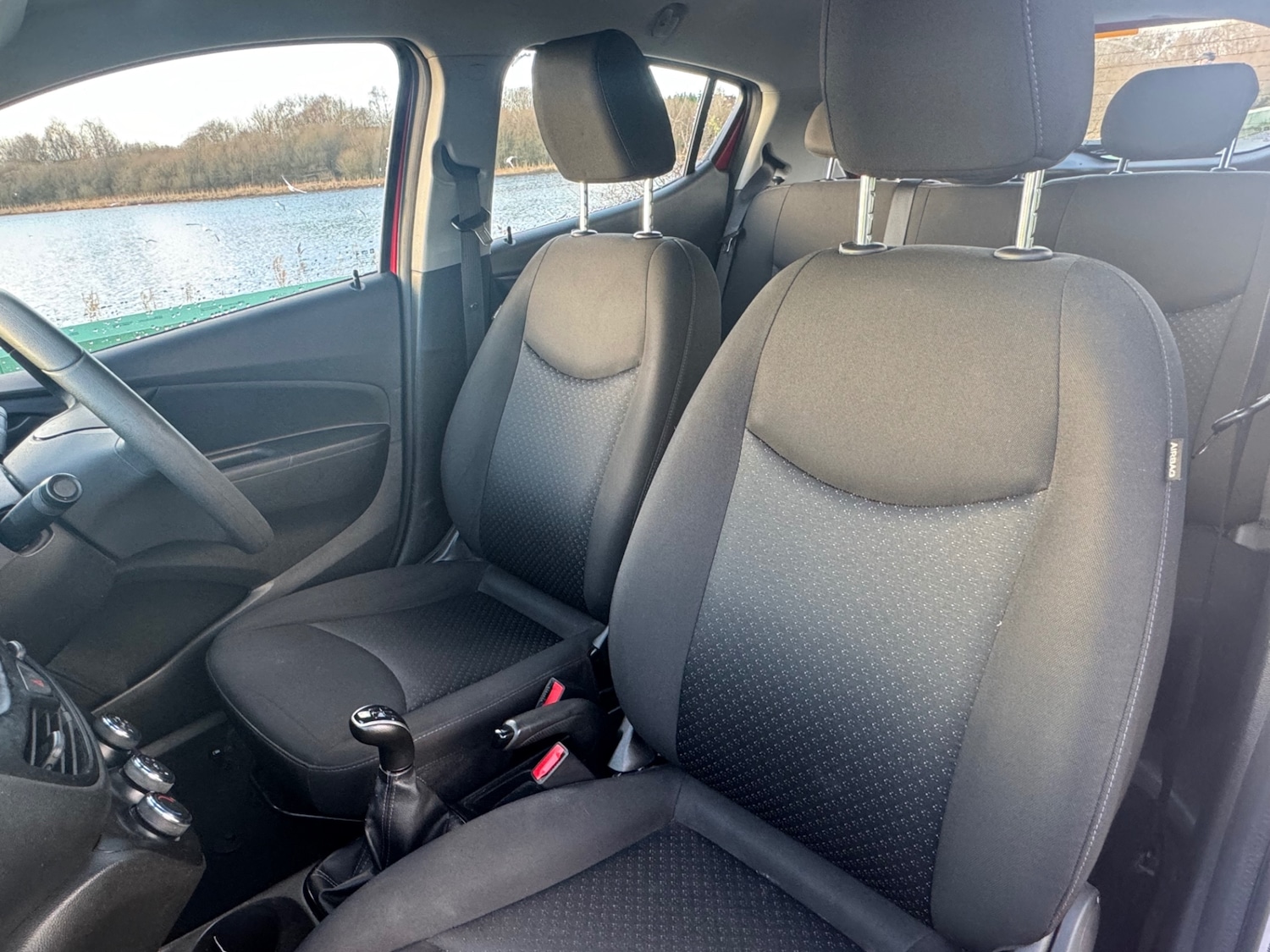 Used Vauxhall Viva 2016 for sale - 77012028: Photo 3