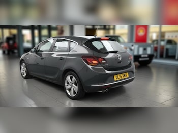 Used Vauxhall Astra 2015 for sale - 76686988: Photo