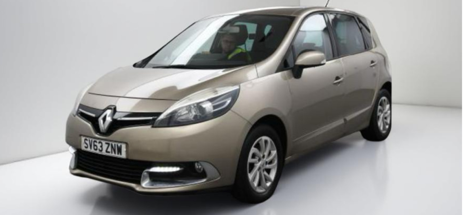 Used Renault Scenic 2013 for sale - 76387521: Photo 2