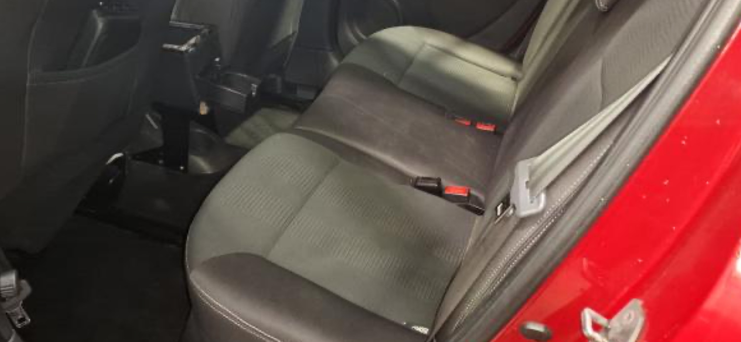 Used Renault Clio 2010 for sale - 77461466: Photo 8