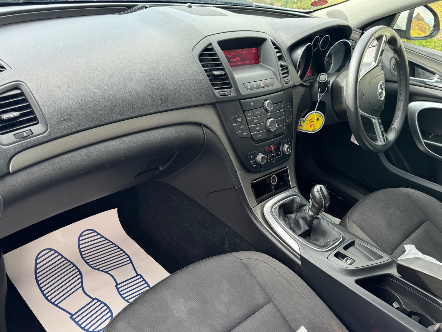 Used Vauxhall Insignia 2011 for sale - 76437203: Photo 3