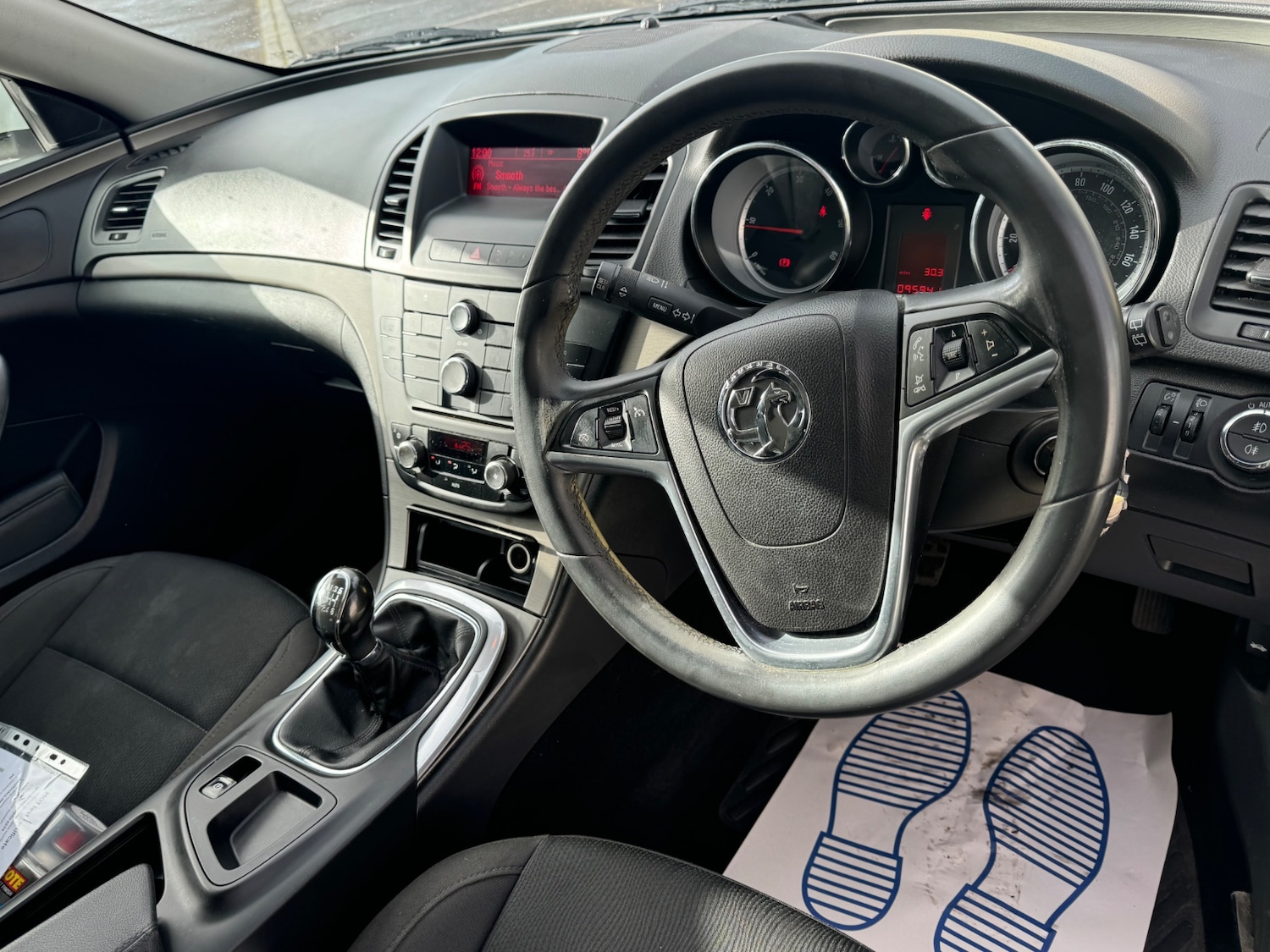 Used Vauxhall Insignia 2011 for sale - 76437203: Photo 4