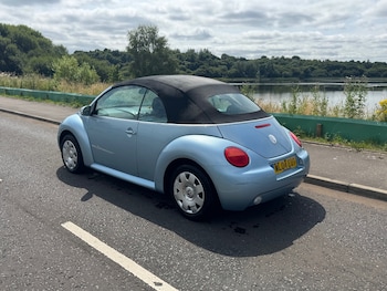Used Volkswagen Beetle 2004 for sale - 79283262: Photo