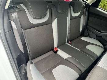 Used Ford Focus 2013 for sale - 76652839: Photo