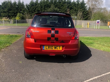 Used Suzuki Swift 2010 for sale - 78324991: Photo