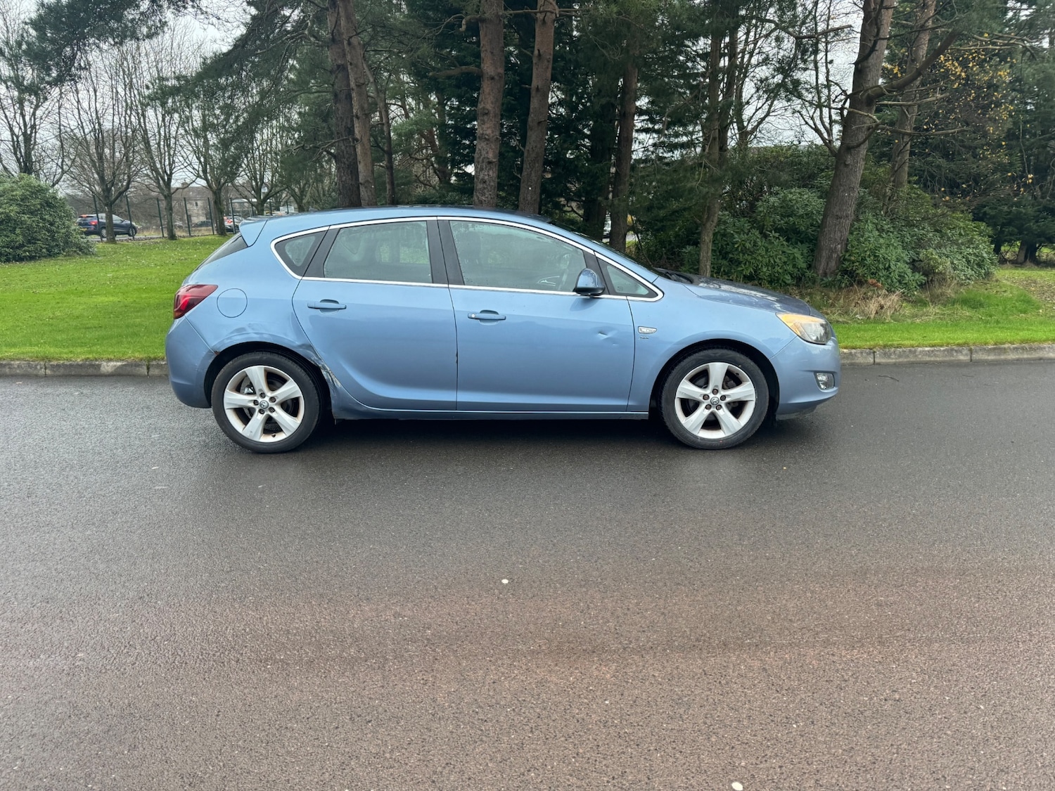 Used Vauxhall Astra 2010 for sale - 76817932: Photo 3