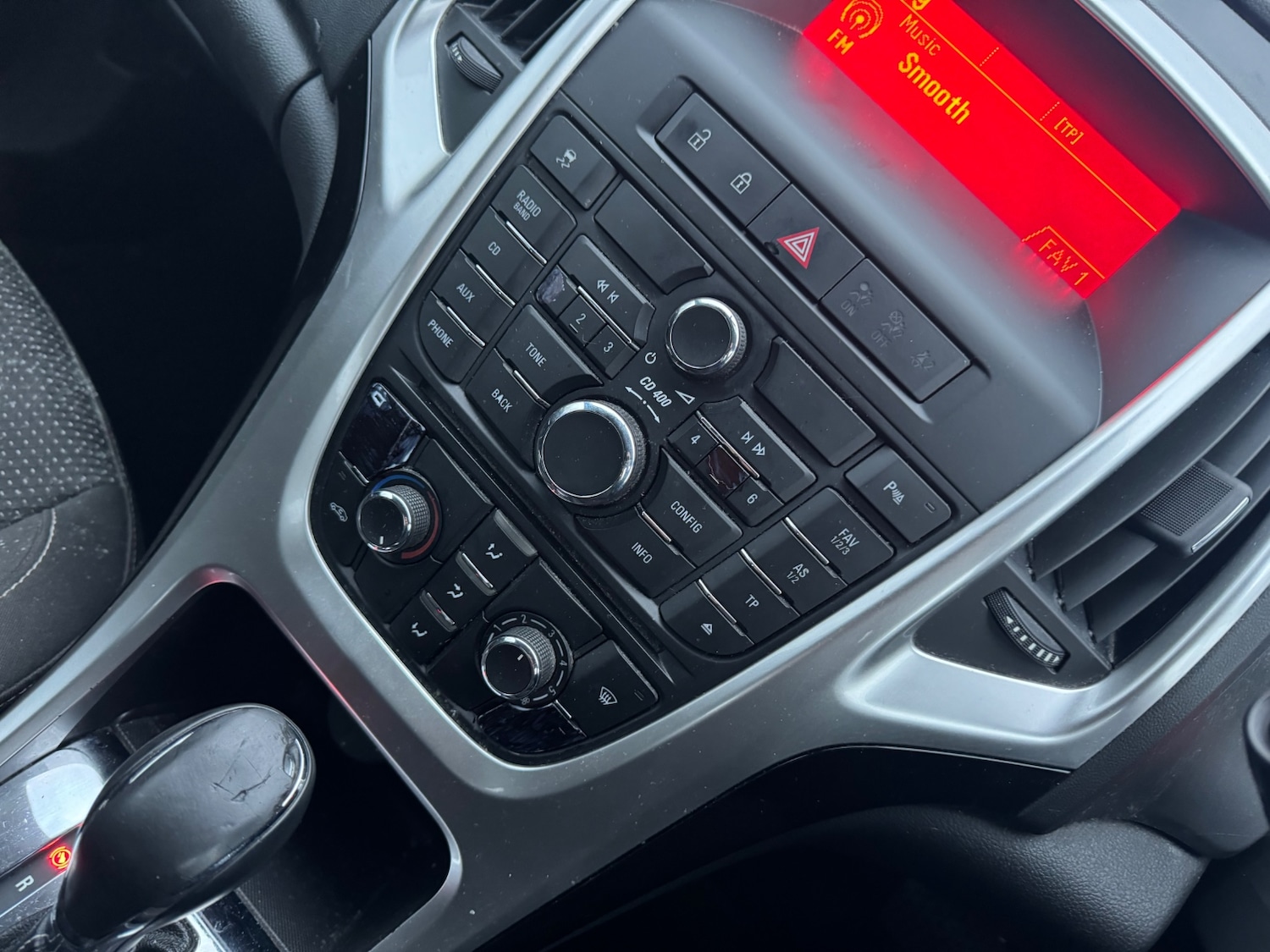 Used Vauxhall Astra 2010 for sale - 76817932: Photo 5