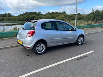 Used Renault Clio 2012 for sale - 79819908: Photo