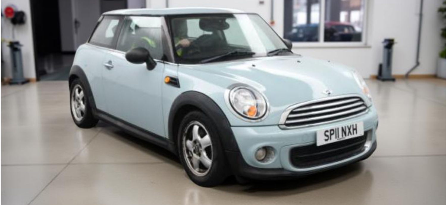 Used MINI Hatch 2011 for sale - 76439750: Photo 4