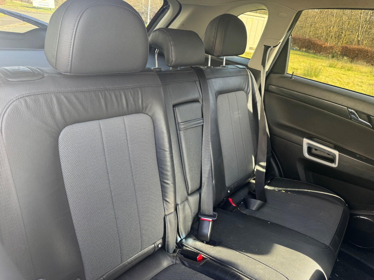 Used Vauxhall Antara 2013 for sale - 77947310: Photo 3