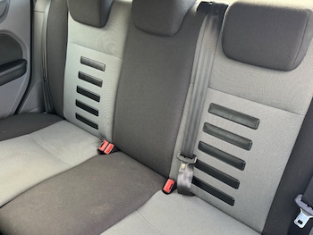 Used Ford Focus 2010 for sale - 76684044: Photo