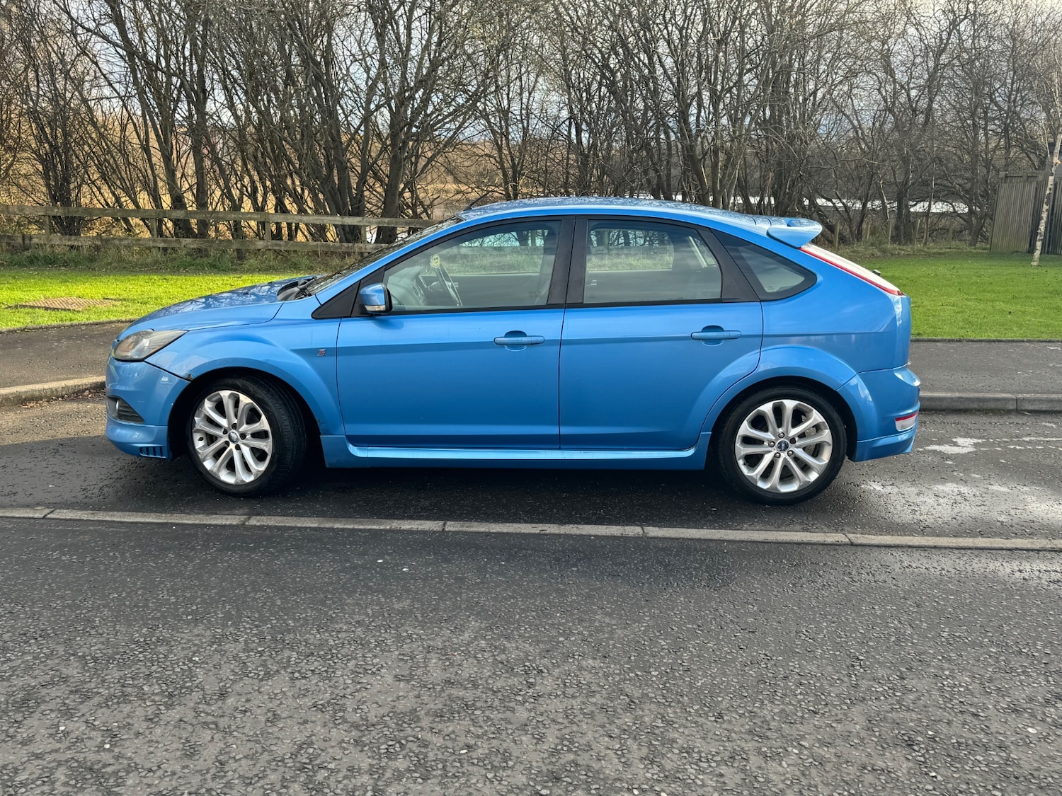 Used Ford Focus 2010 for sale - 76684044: Photo 6