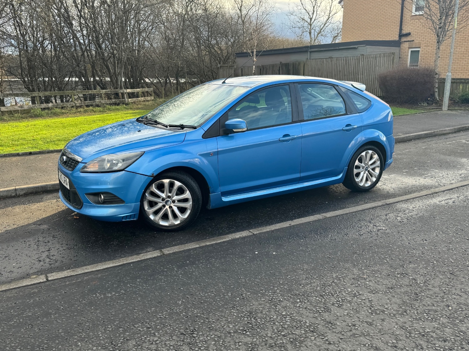 Used Ford Focus 2010 for sale - 76684044: Photo 7