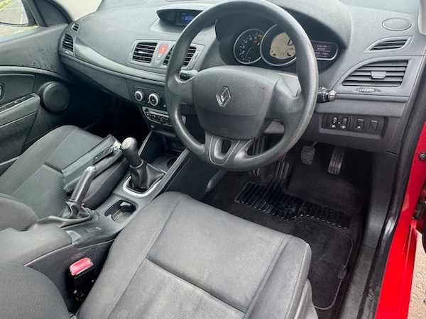 Used Renault Megane 2012 for sale - 76007373: Photo 11