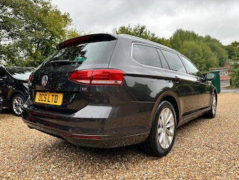 Used Volkswagen Passat 2017 for sale - 76991789: Photo