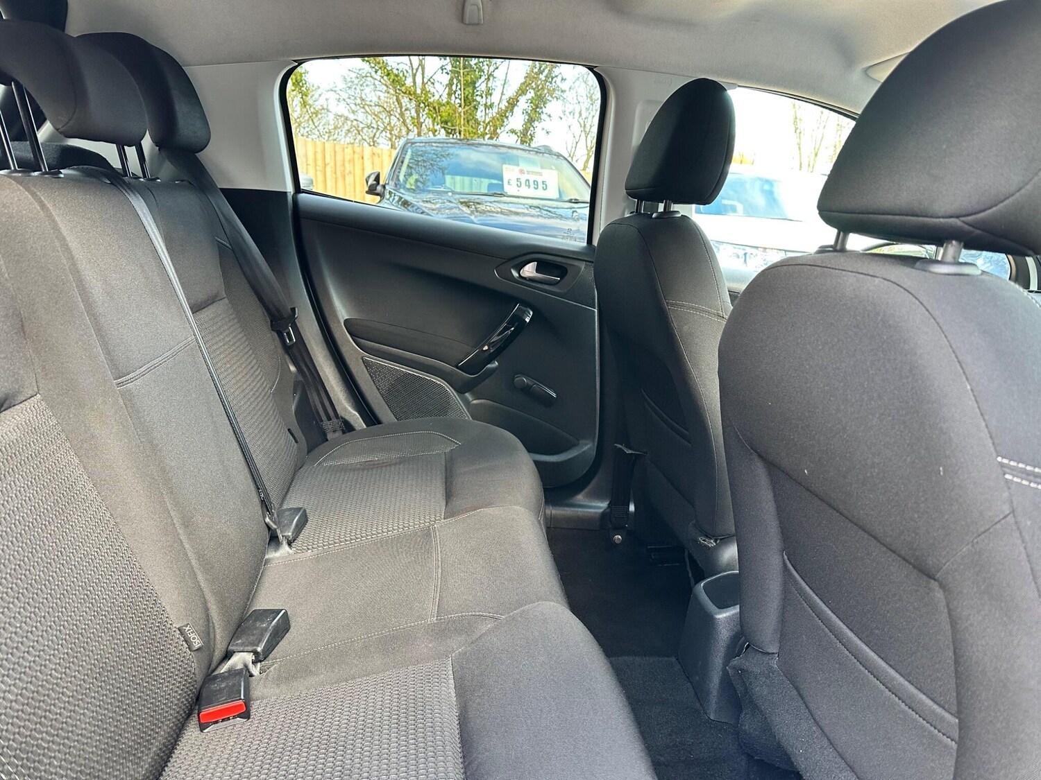 Used Peugeot 208 2017 for sale - 76952399: Photo 17