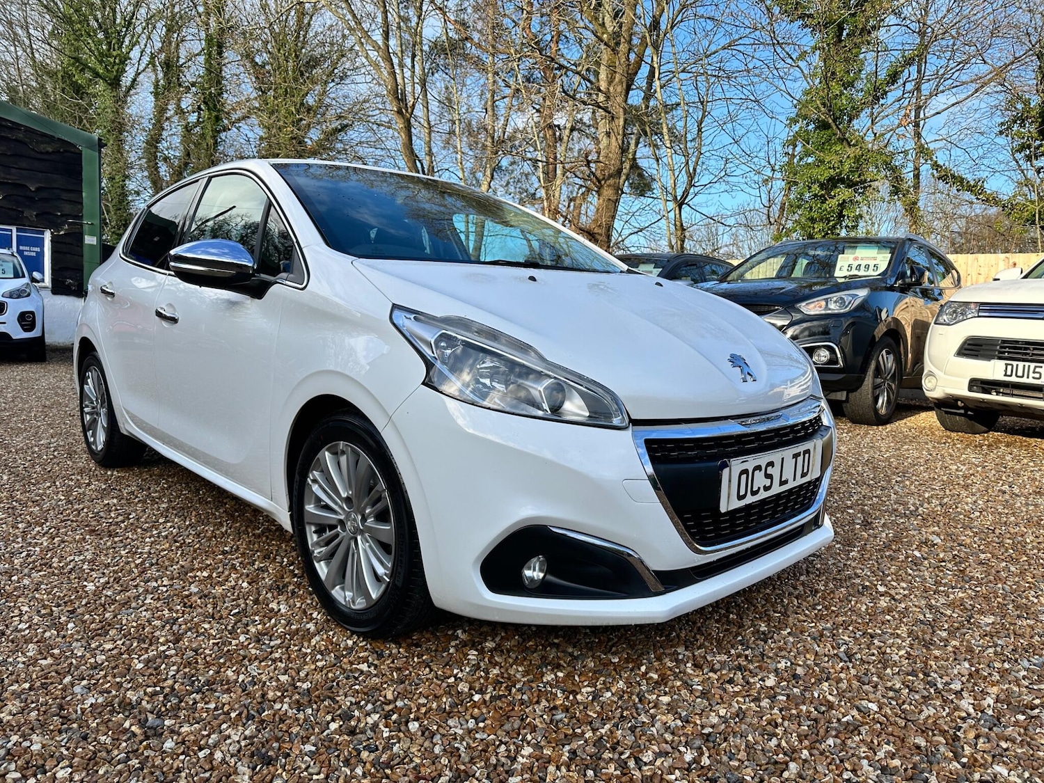 Used Peugeot 208 2017 for sale - 76952399: Photo 2