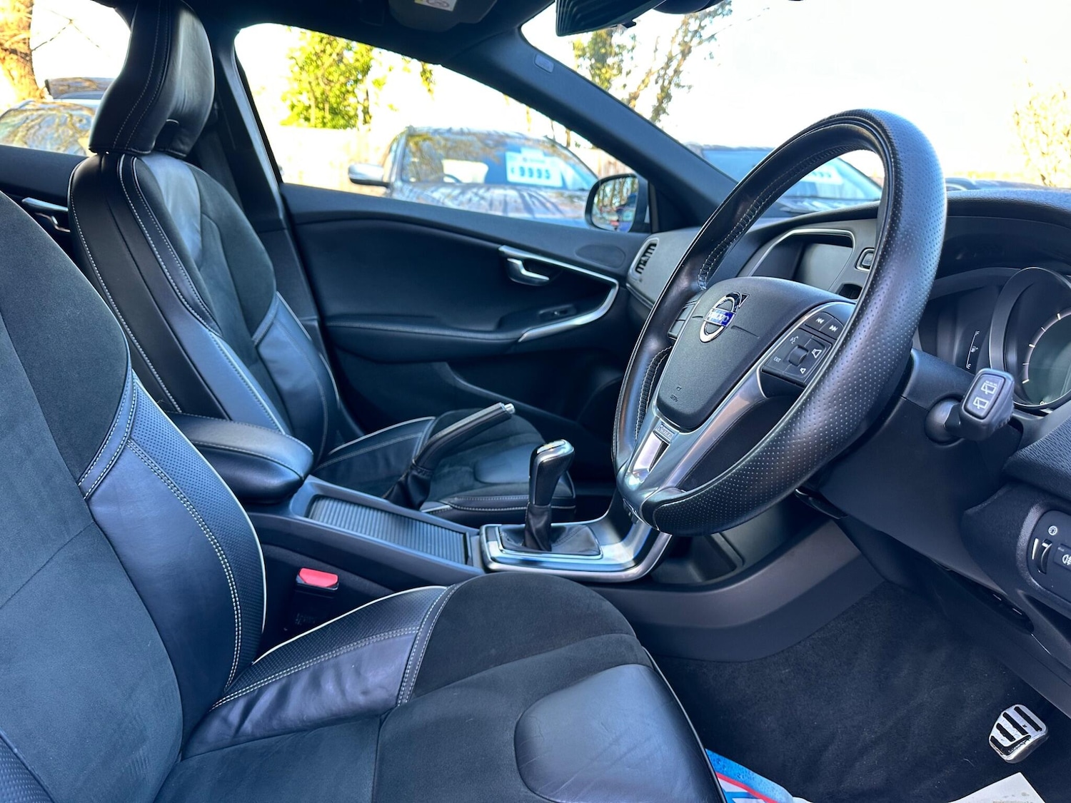 Used Volvo V40 2016 for sale - 76899292: Photo 10