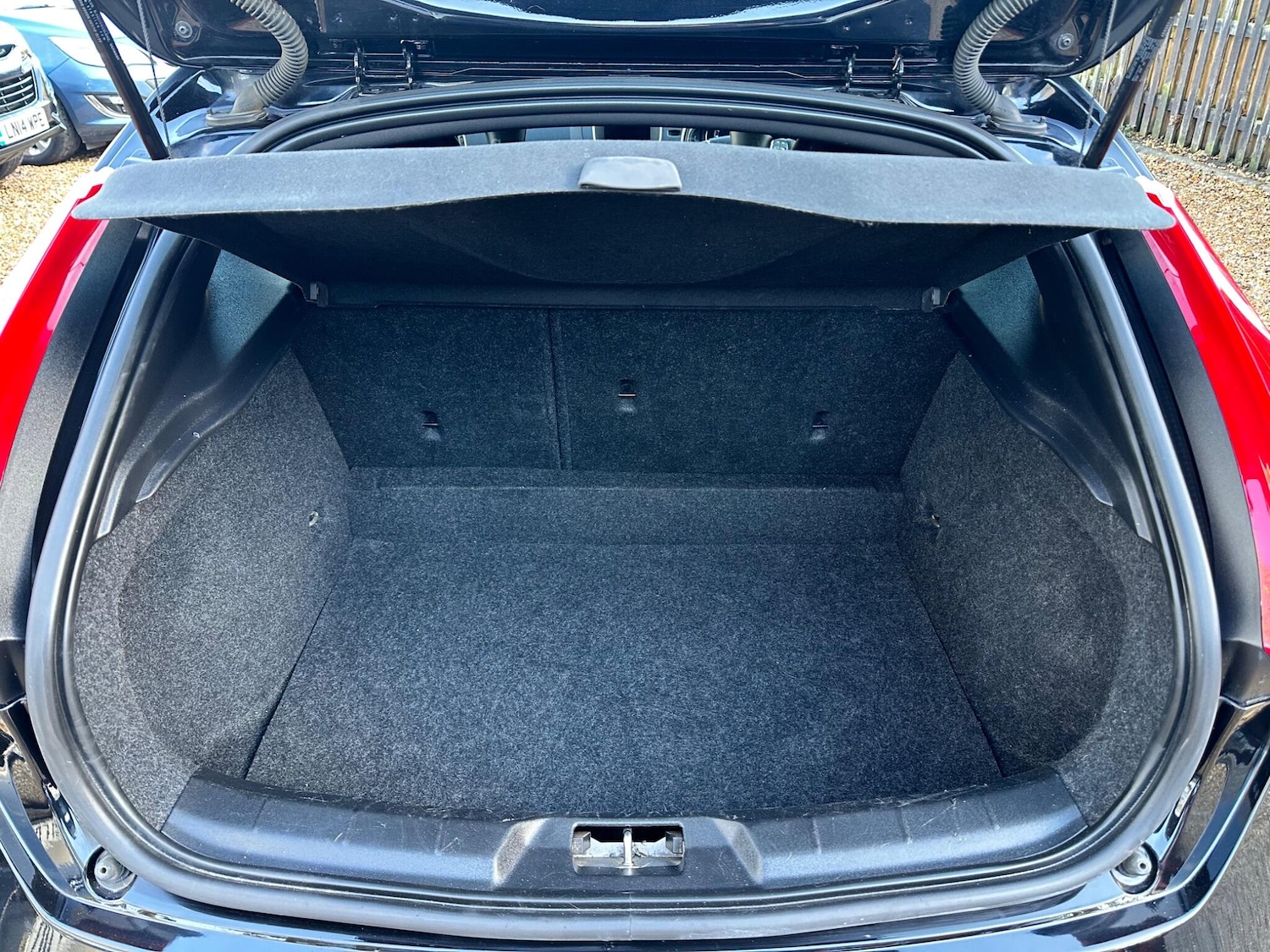 Used Volvo V40 2016 for sale - 76899292: Photo 18