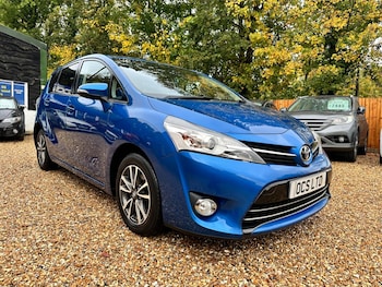 Used Toyota Verso 2014 for sale - 76327095: Photo