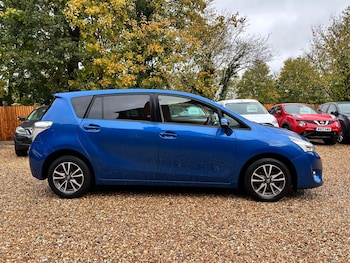 Used Toyota Verso 2014 for sale - 76327095: Photo