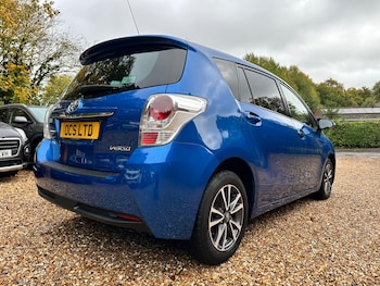 Used Toyota Verso 2014 for sale - 76327095: Photo