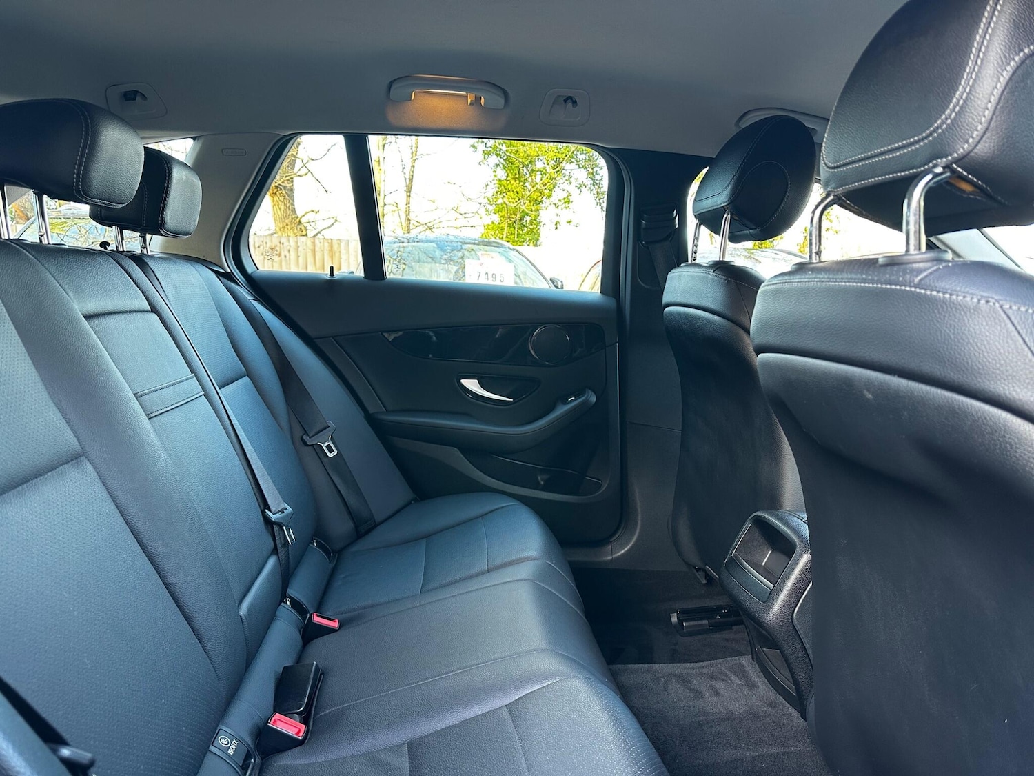 Used Mercedes-Benz C Class 2015 for sale - 77131700: Photo 17