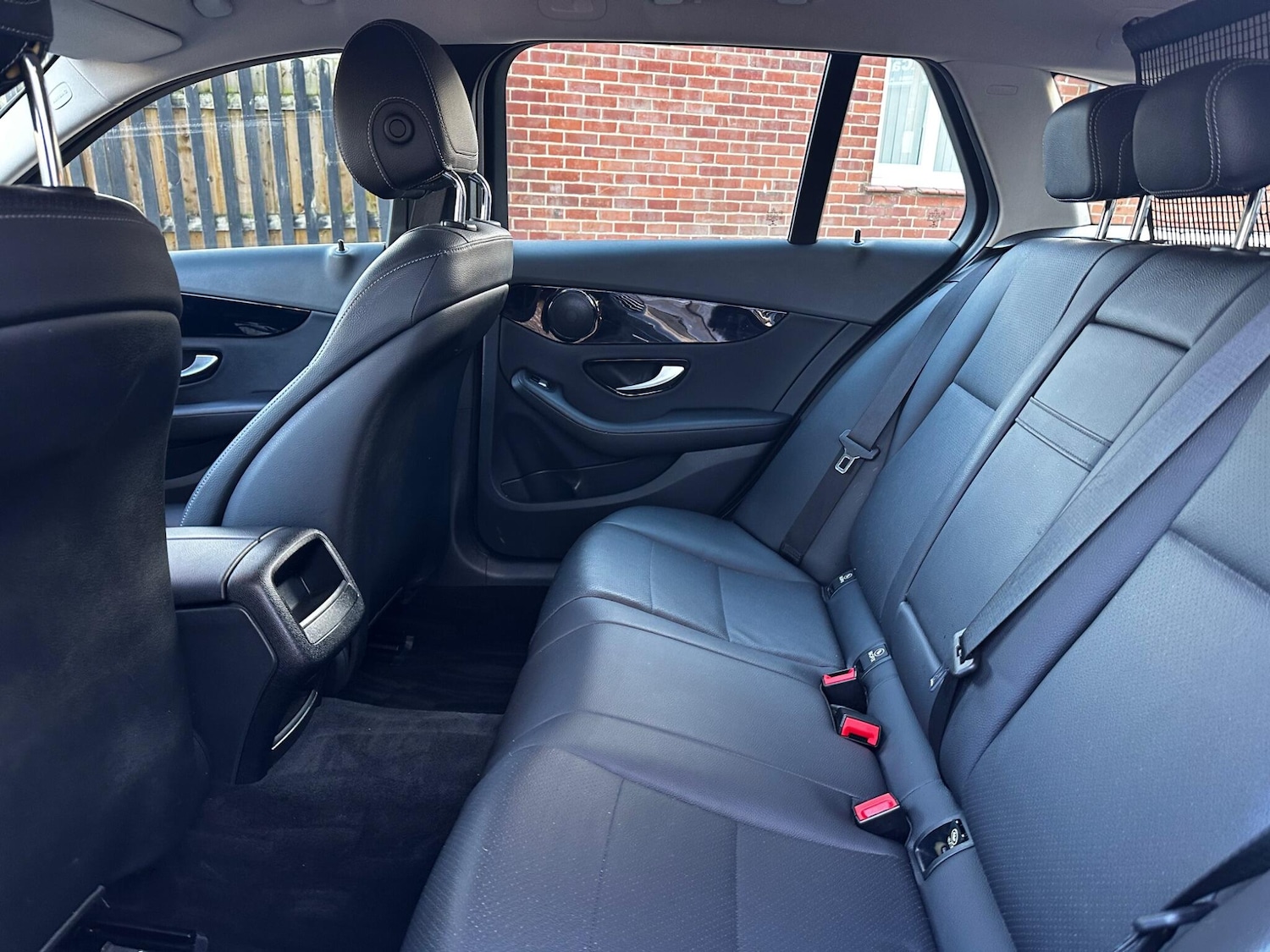 Used Mercedes-Benz C Class 2015 for sale - 77131700: Photo 18