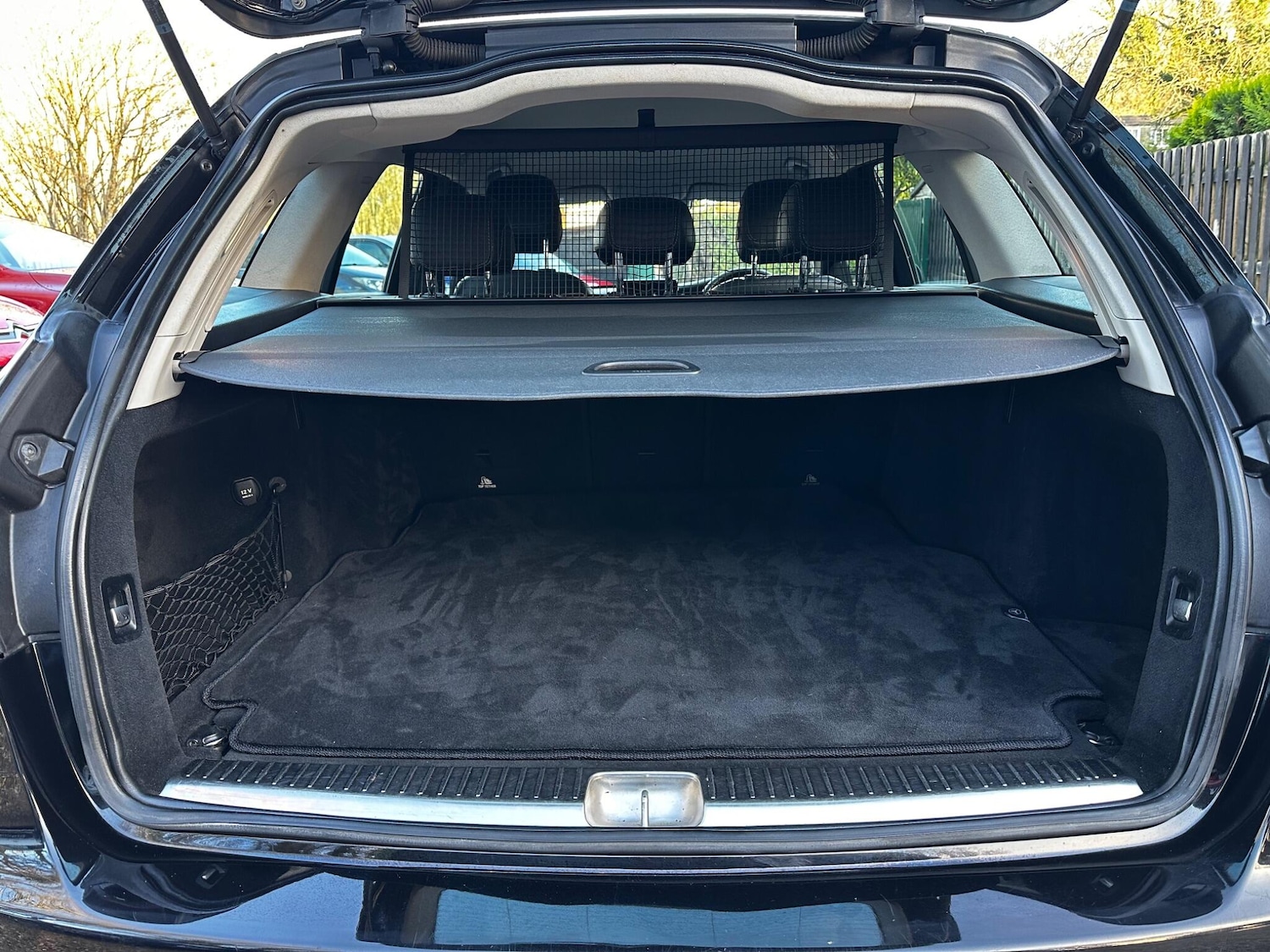 Used Mercedes-Benz C Class 2015 for sale - 77131700: Photo 20