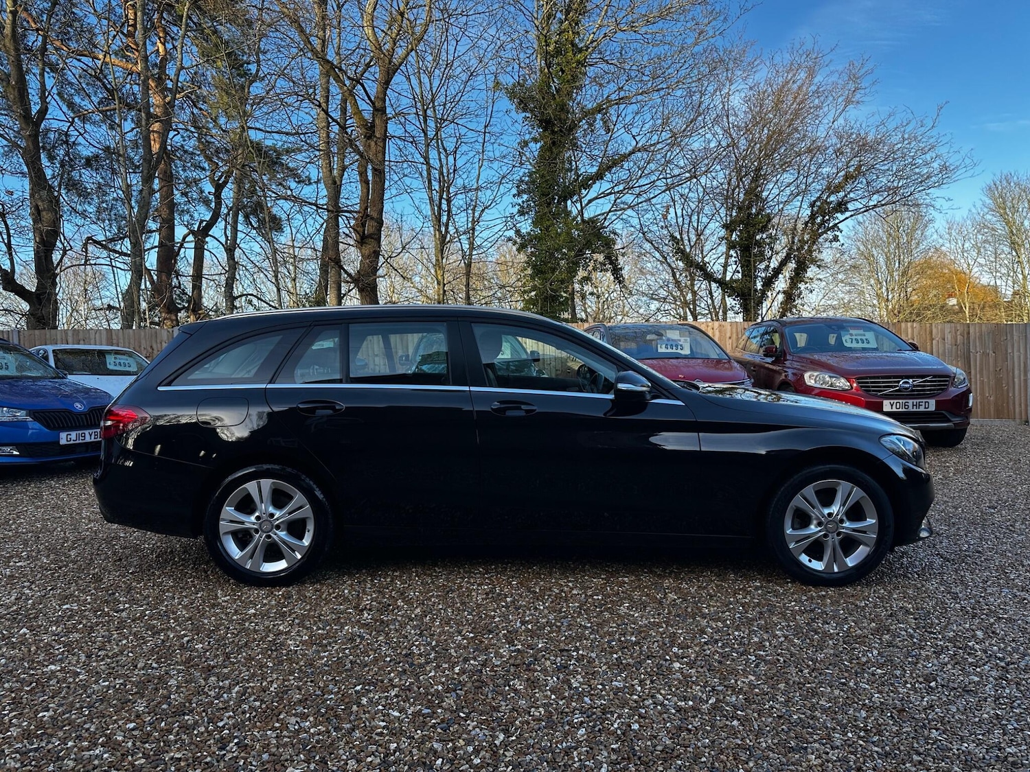 Used Mercedes-Benz C Class 2015 for sale - 77131700: Photo 3