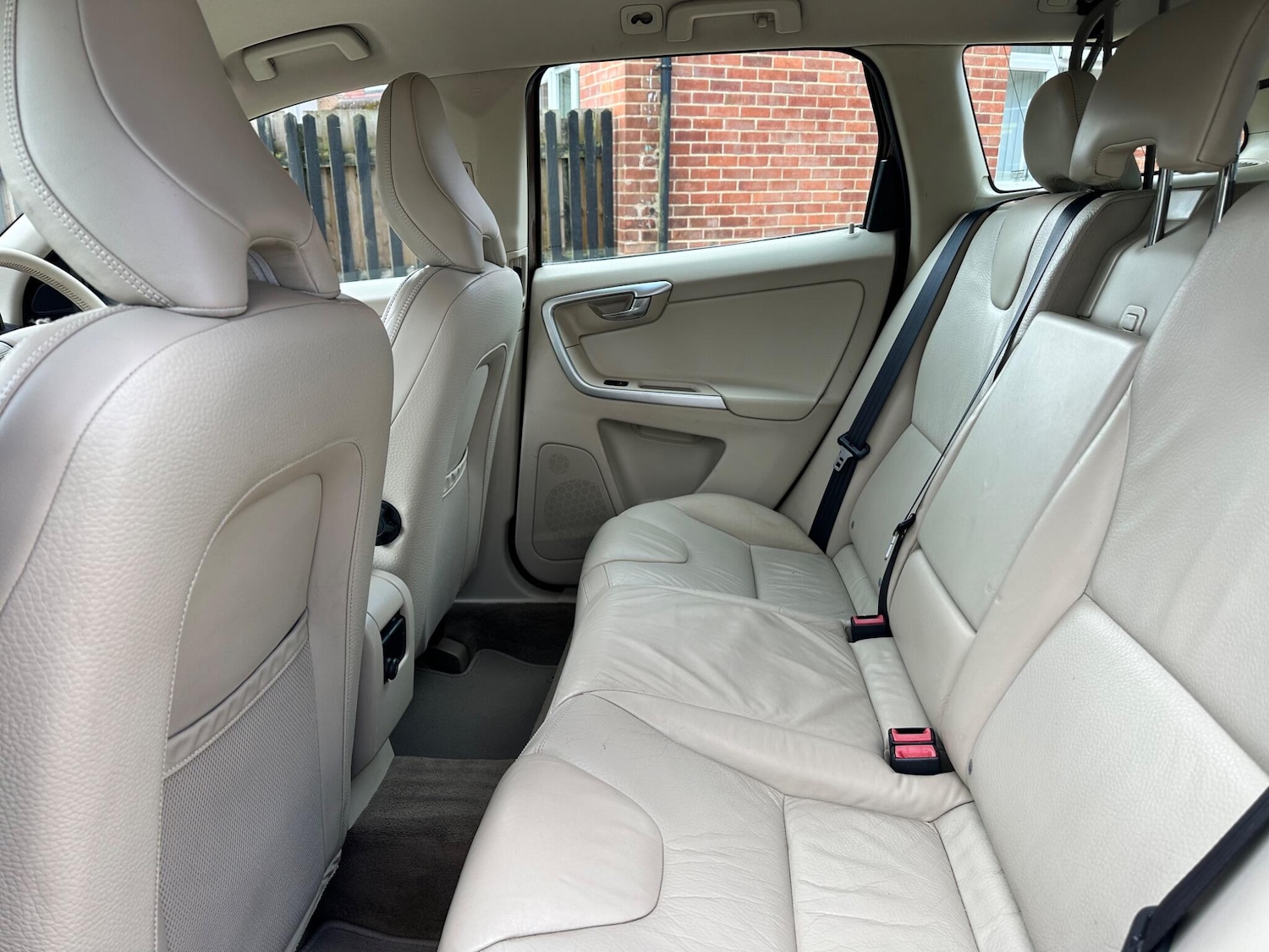 Used Volvo XC60 2009 for sale - 78019948: Photo 16