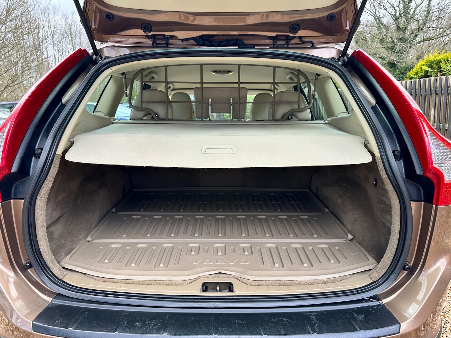 Used Volvo XC60 2009 for sale - 78019948: Photo 17