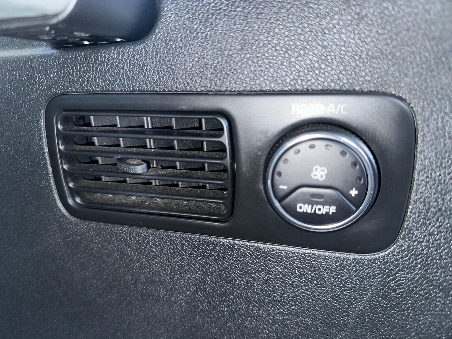 Used Kia Sorento 2016 for sale - 77144518: Photo 21