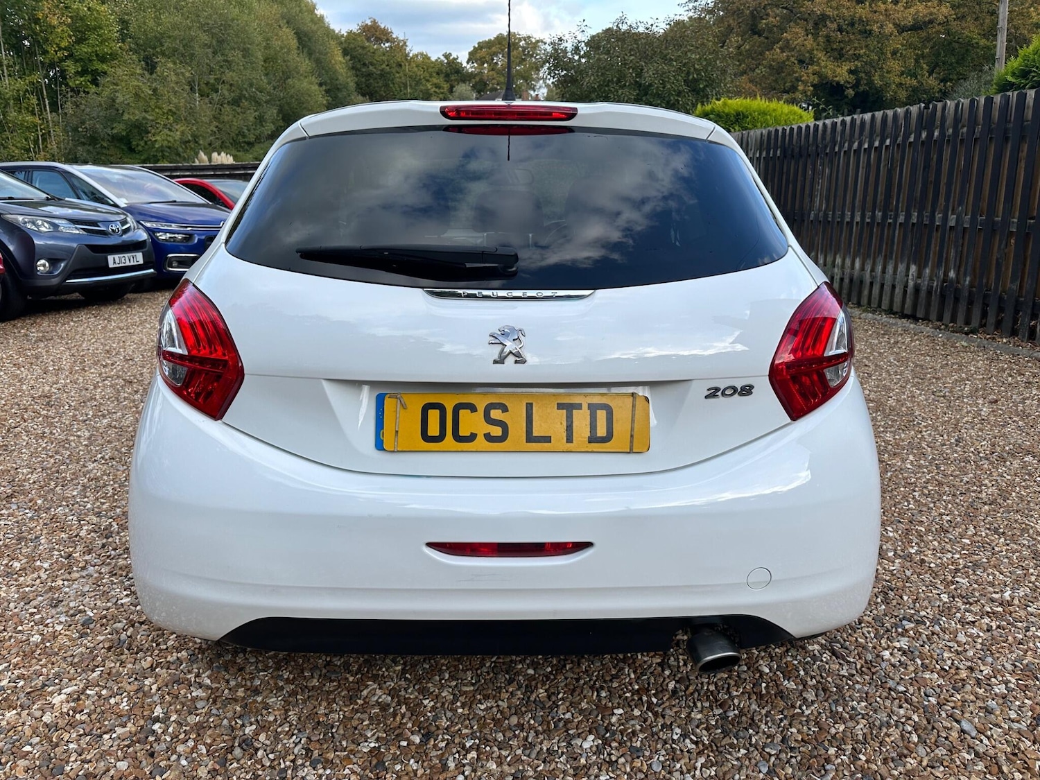 Used Peugeot 208 2014 for sale - 76201270: Photo 4