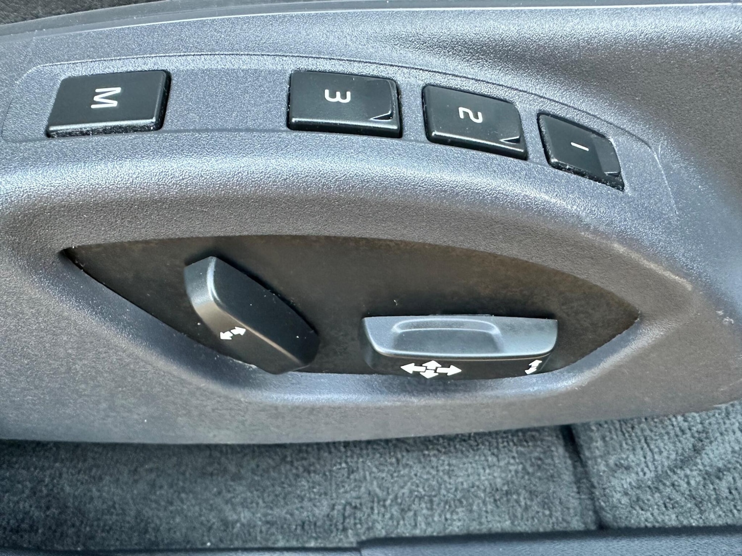 Used Volvo XC60 2014 for sale - 77074940: Photo 14