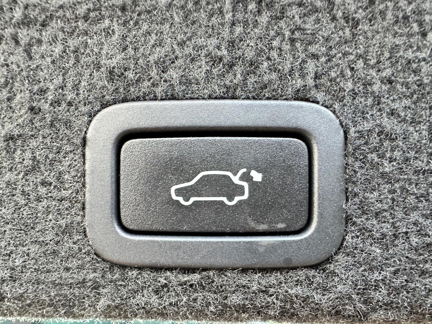 Used Volvo XC60 2014 for sale - 77074940: Photo 21